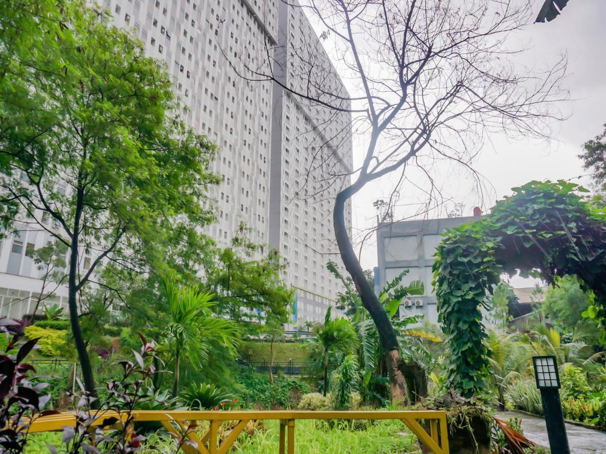 Oyo 90241 Sirooms Apartmen Gunung Putri Bogor Exterior photo
