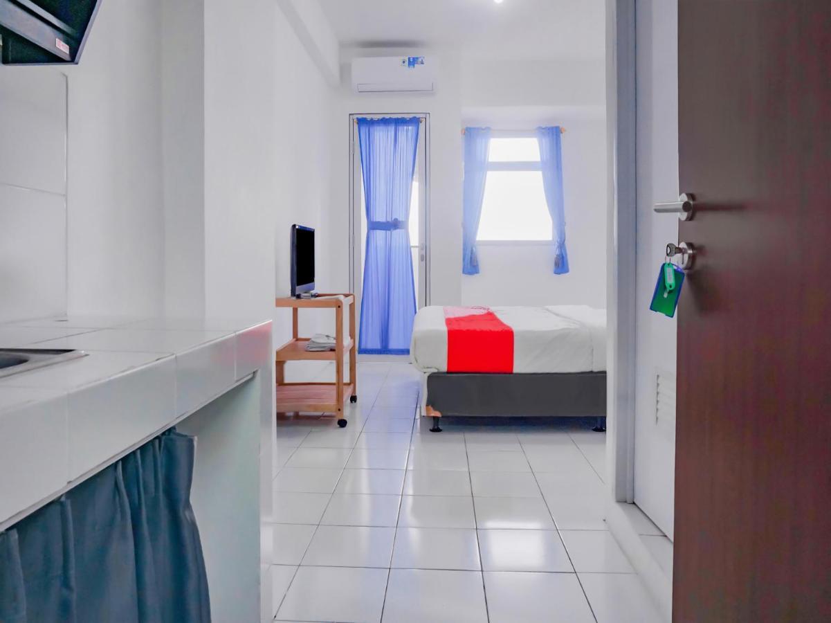 Oyo 90241 Sirooms Apartmen Gunung Putri Bogor Exterior photo