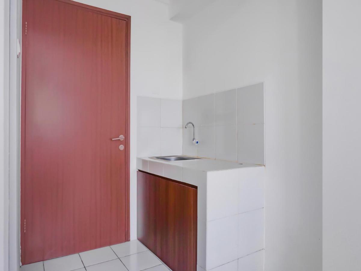 Oyo 90241 Sirooms Apartmen Gunung Putri Bogor Exterior photo